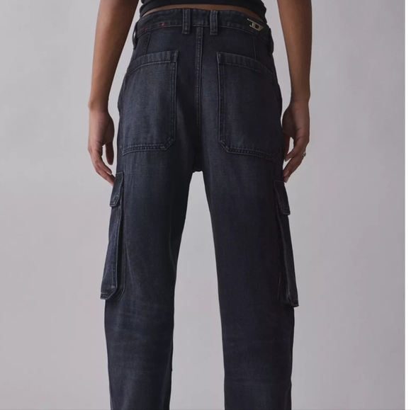 Diesel Women's D-Pot-Cargo L 32 Trousers, Retail $395.00 USD, Size 25, 26 & 27 - Picture 6 of 16